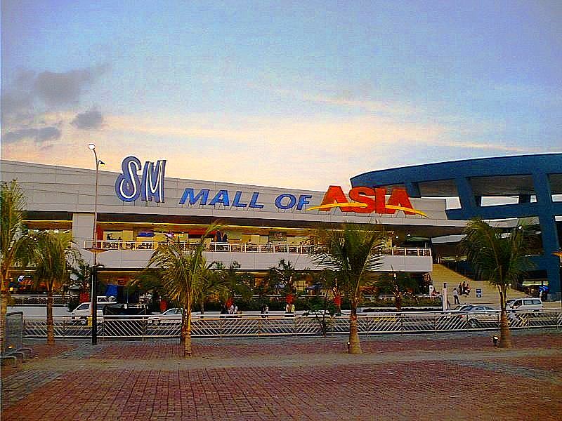 Biggest Malls in the Philippines Sm mall of asia 
