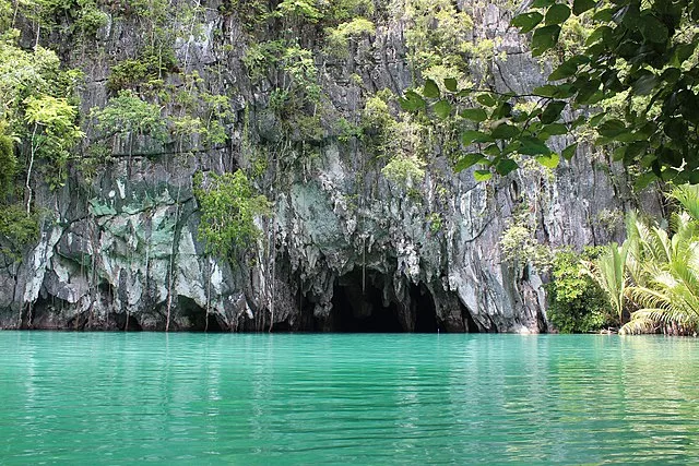 Puerto Princesa Underground River Top 10 tourist attractions in the philippines