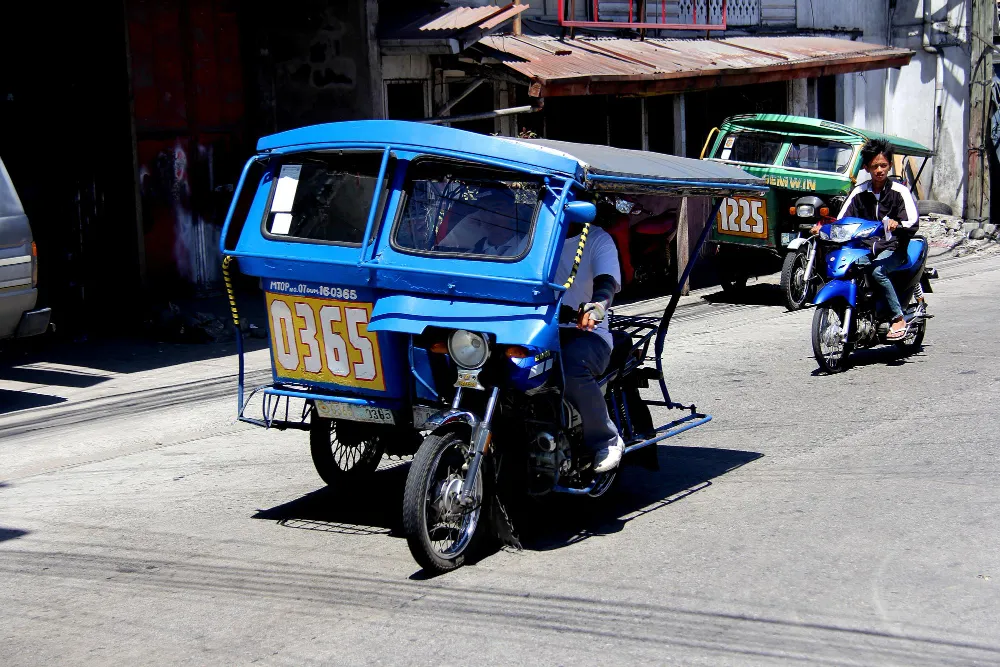 Using Tricycles and Motorbikes budget travel in the philippines