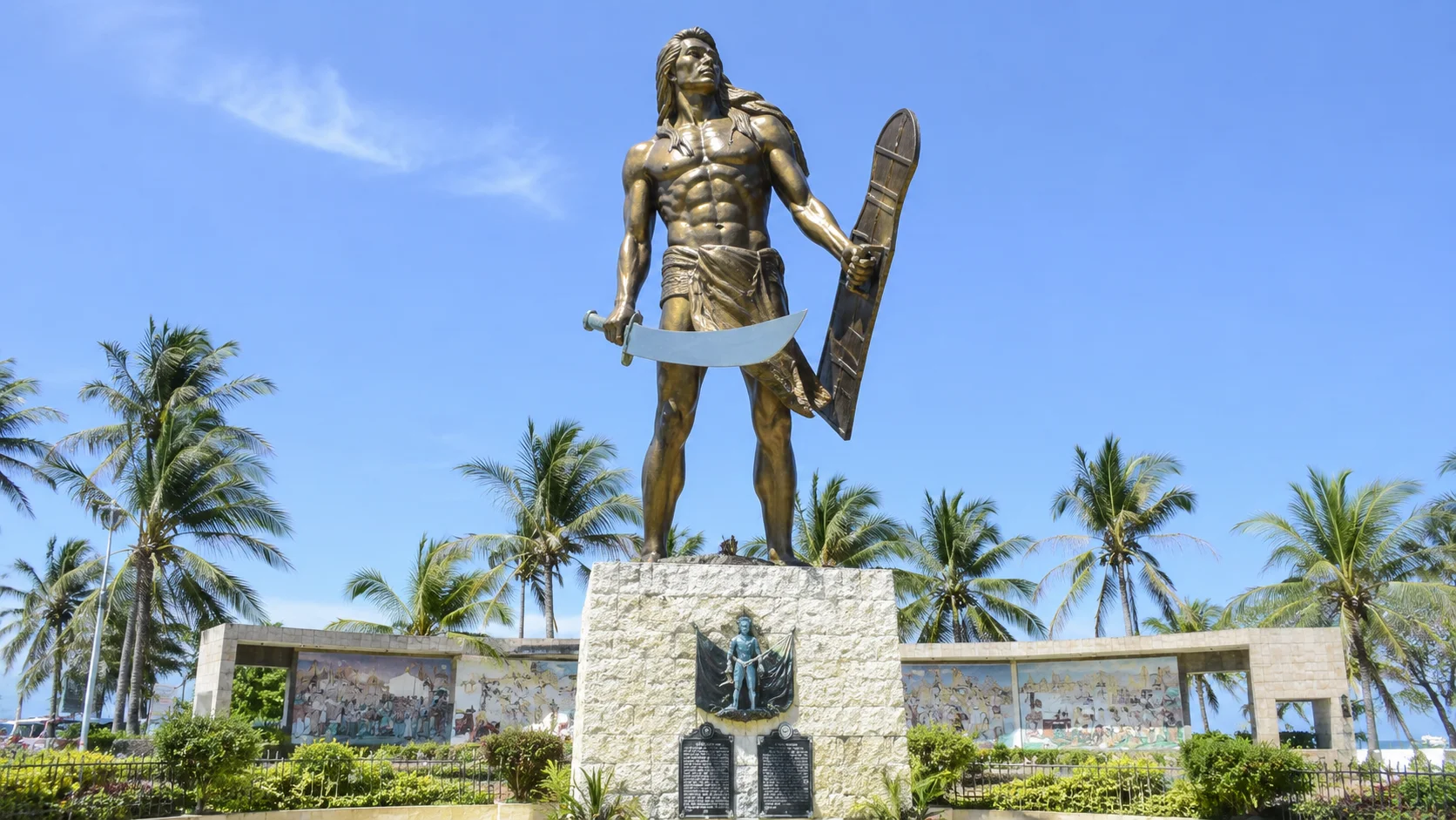 Lapu-Lapu Shrine Mactan Cebu Philippines — the large bronze statue of Lapu-Lapu the Visayan chieftain who defeated Ferdinand Magellan at the Battle of Mactan in 1521, the first Filipino to resist Spanish colonization