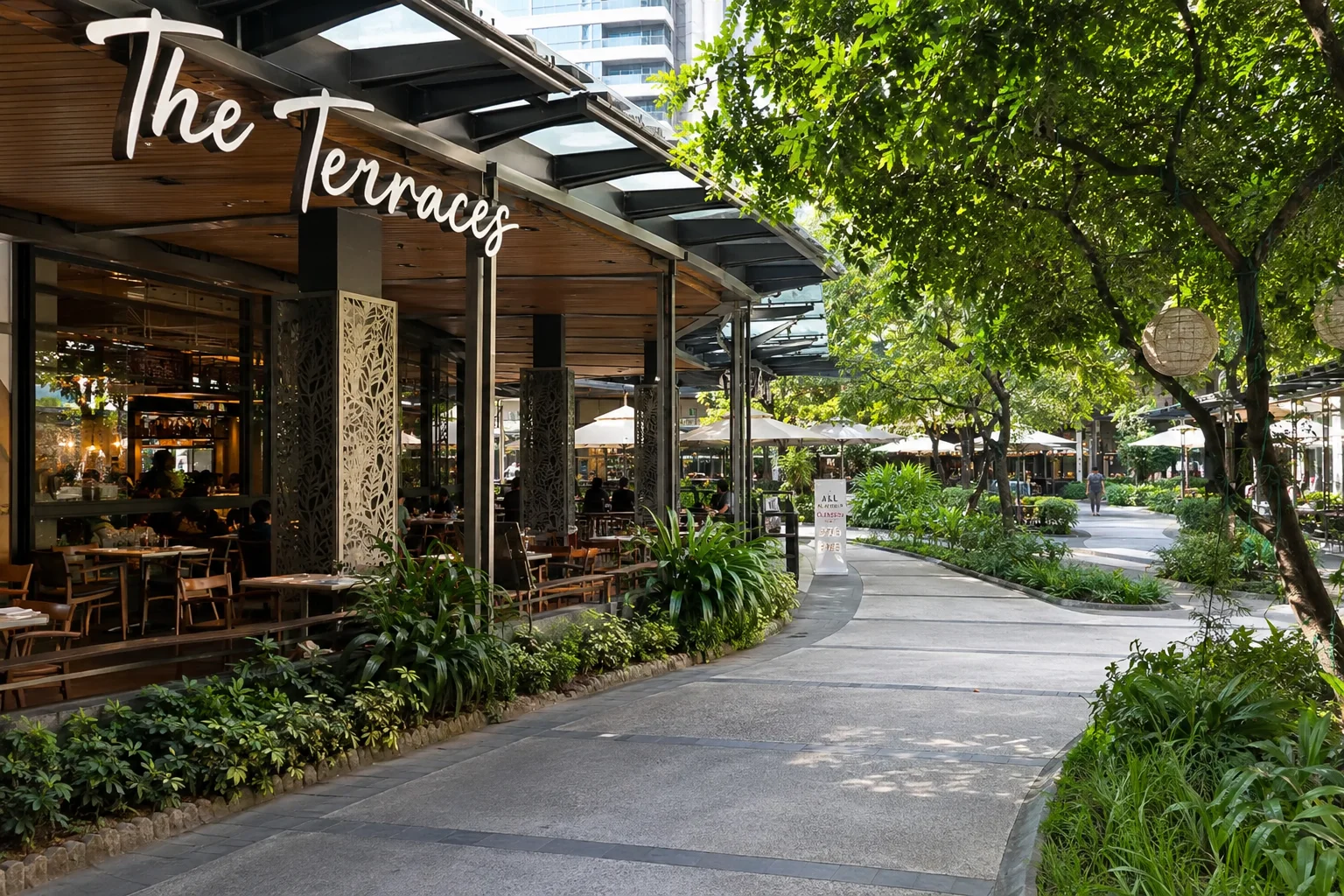 The Terraces dining area at Ayala Center Cebu, Cebu Business Park