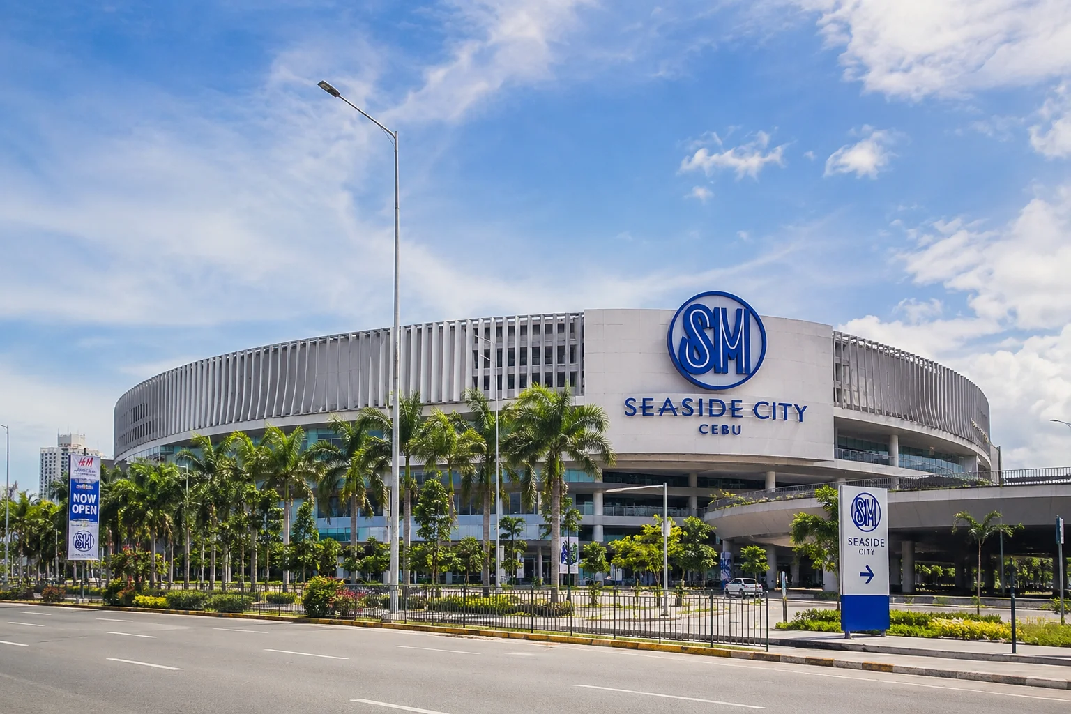 SM Seaside City Cebu mall exterior, Cebu City, Philippines