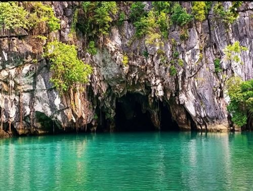 37 Fun Facts About the Philippines (2026): Surprising, Weird & True 20 Boat entering the Puerto Princesa Underground River in Palawan