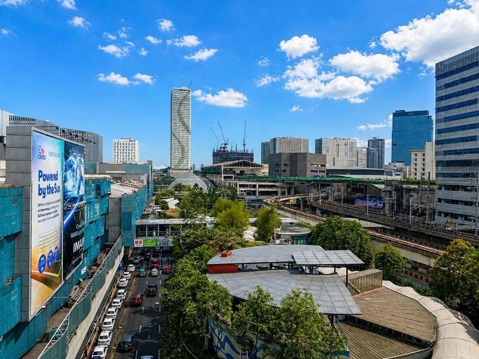 Biggest Malls in the Philippines (2026): Top 10 by Size + New Malls 12 The Sky Garden walkway at SM North EDSA, Quezon City